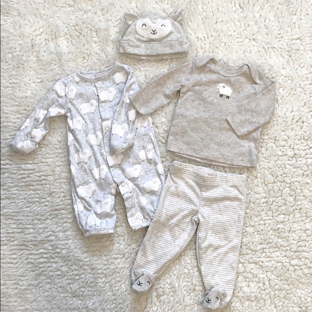Carter’s gender neutral baby lamb Newborn set